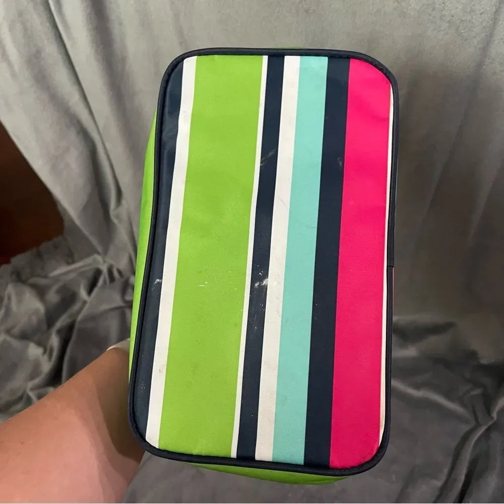 Thirty-One Glamour Case in Preppy Pop Travel Makeup Bag